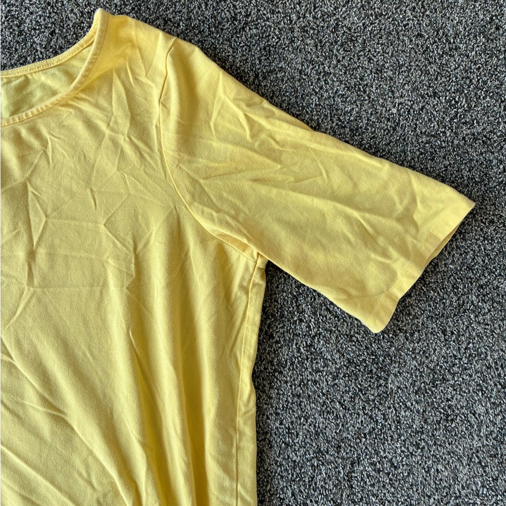 Belle by Kim Gravel Bright Yellow Side Tie Hem Tee, Size Medium - Picture 3 of 15